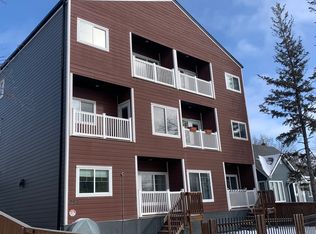 293 Edison Ave #305, Winnipeg, MB R2G0L5