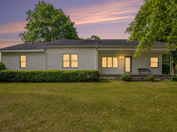 138 E Coral Rd, Stanton, MI 48888