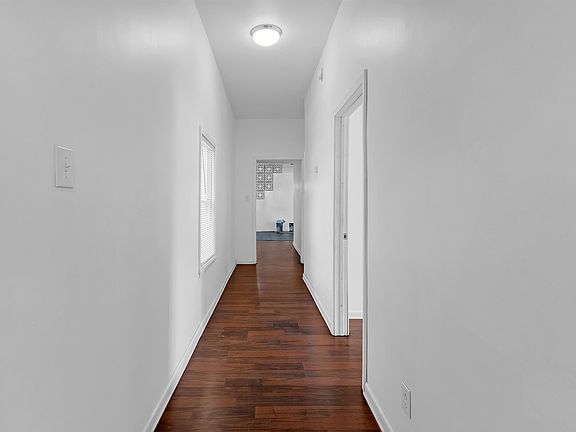 4th image of 276 E Alston Ave