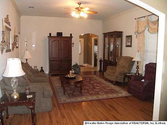 4th image of 10025 Banway Dr