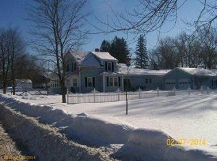17 Chandler St, Skowhegan, ME 04976