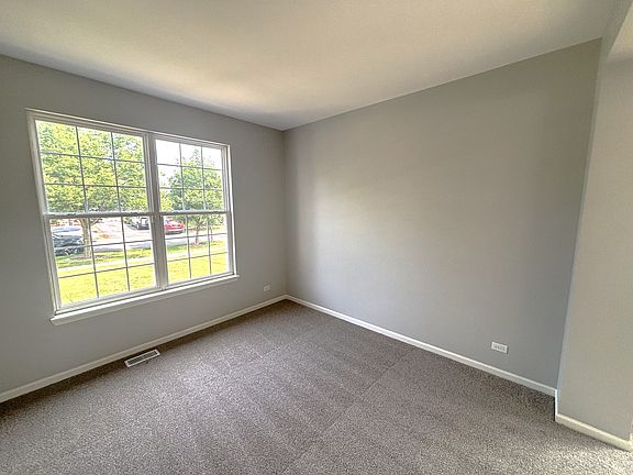 5th image of 1527 Somerfield Dr