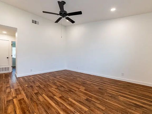 5th image of 1205 Dobie Dr #B