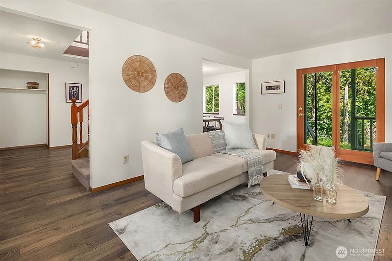 4th image of 7805 186th Street SW