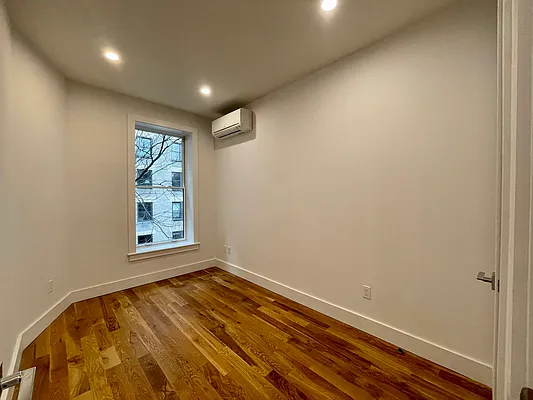 Rented by Oxford Property Group | media 6