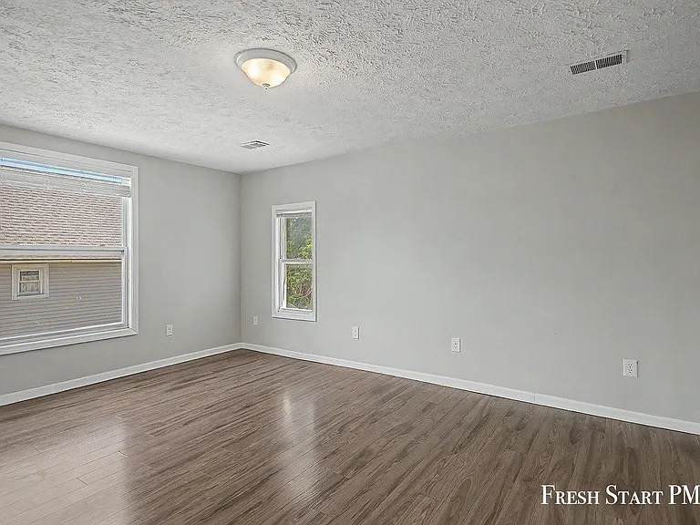 851 Park St SW #2 — Photo 11