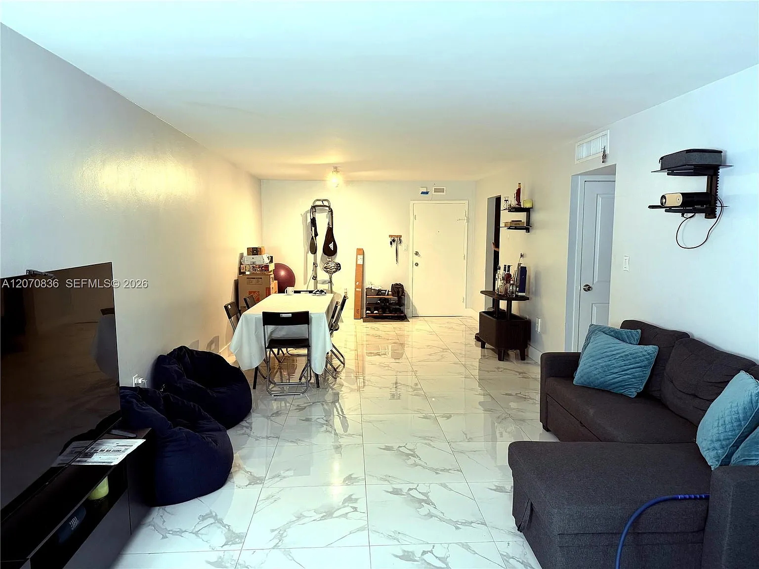Bayview Palms Condo — Photo 4