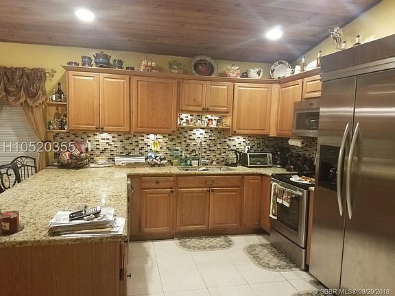 5th image of 7441 NW 35th Ct