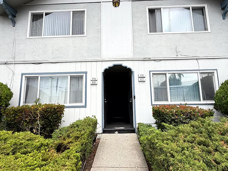 814 Orchard Ave — Photo 2