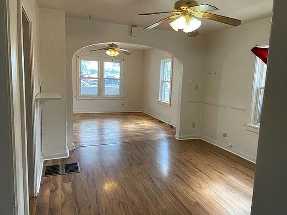 2nd image of 527 Saint Johns Ave