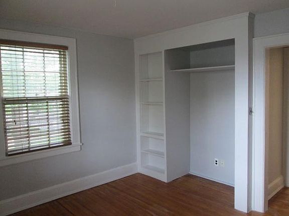 3rd image of 20 High St Ste 2