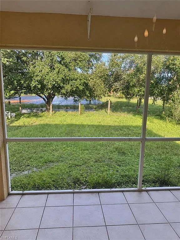 3 bed, 2.0 bath, 1491 sqft, $3,000 — Photo 4