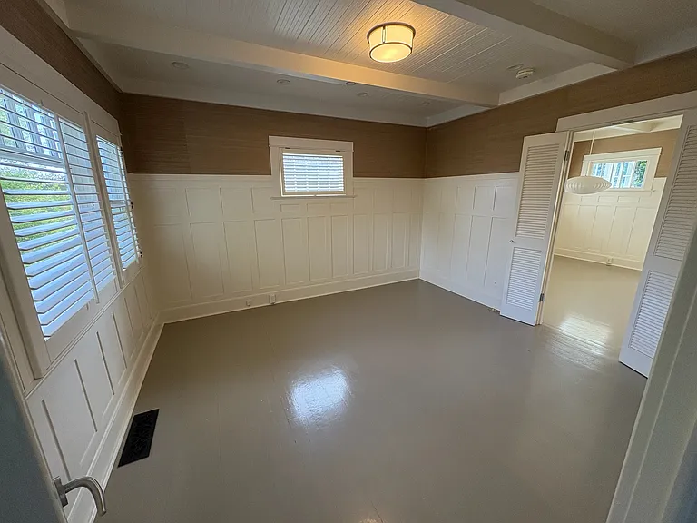 Bedroom with ensuite