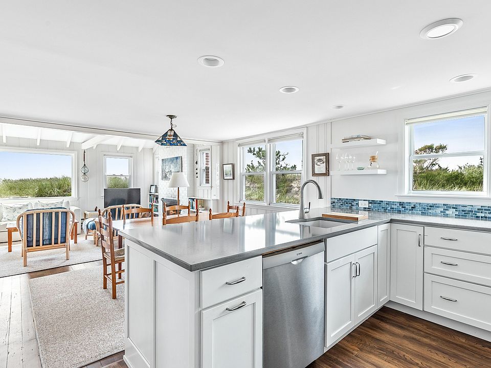 1st image of 419 Marine Blvd
