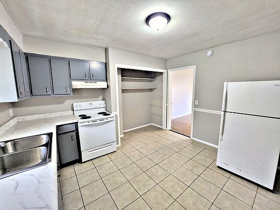 5th image of 4510 Foster Ave SW Unit 15