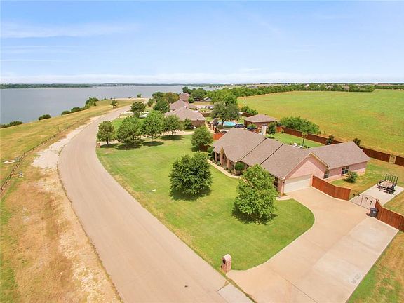 3rd image of 2509 Lakeshore Dr