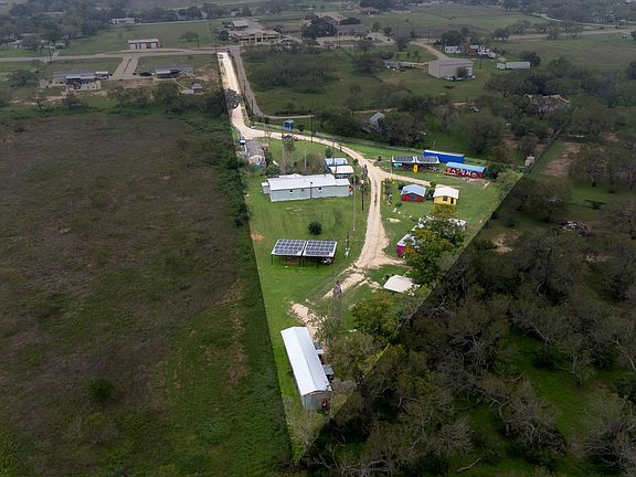 4th image of 8325 FM 327