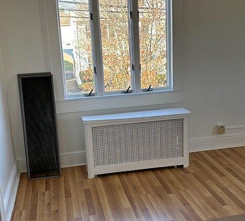 3rd image of 148 Hamilton Ave Floor 2