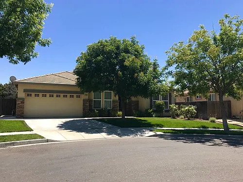 2093 Maximillian Ct Photo 1