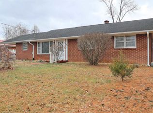 900 8th St, Radford, VA 24141