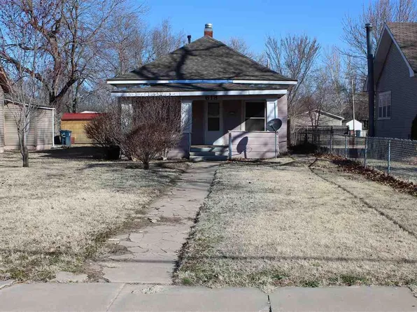 618 W 17th Ave, Hutchinson, KS 67501