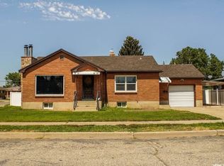 2040 W 5500 S, Roy, UT 84067