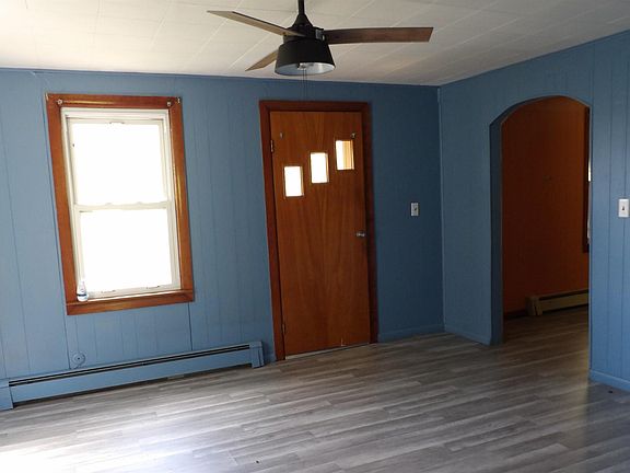 3rd image of 48 Mayapple Ln