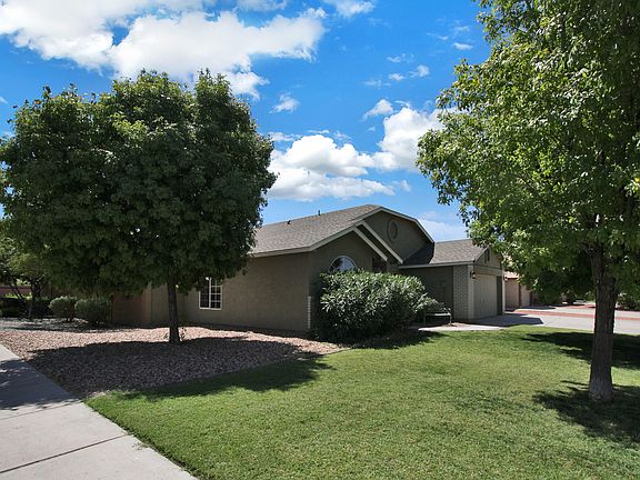3rd image of 40465 N Shetland Dr