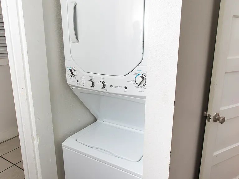 608 N 9th Ave #2 — Photo 22