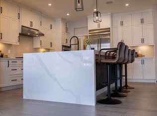 1448 Darby Grn SW, Edmonton, AB T6W 4N5