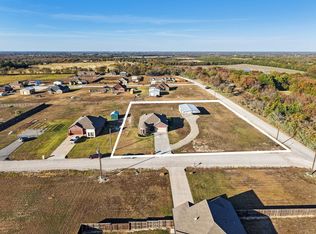 220 De La Torre St, Trenton, TX 75490