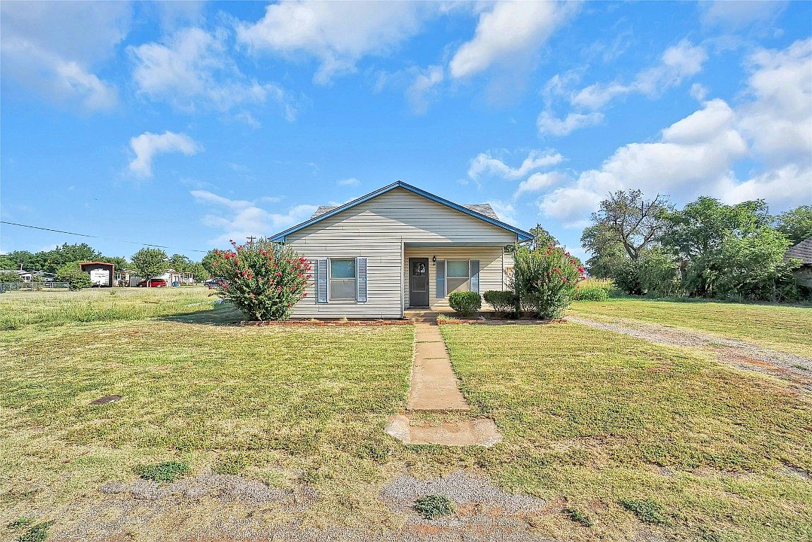 605 E Kiowa St, Cordell, OK 73632 MLS 1078106 Zillow