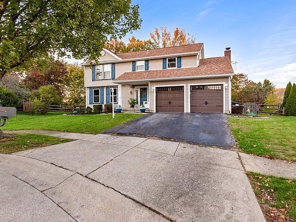 3rd image of 7916 Sudeley Ct
