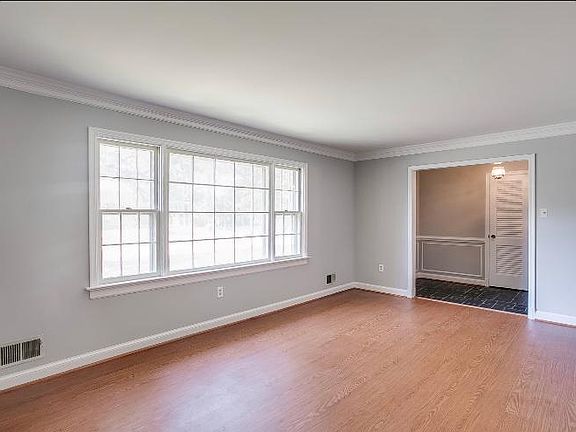 2nd image of 4817 Whitestone Dr
