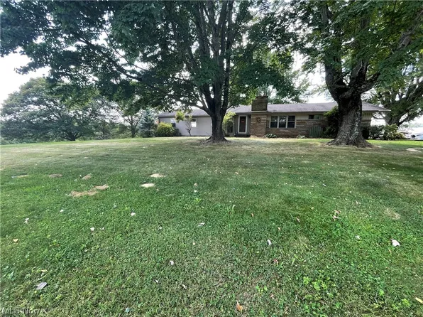 2795 E State Route 60 NE, McConnelsville, OH 43756