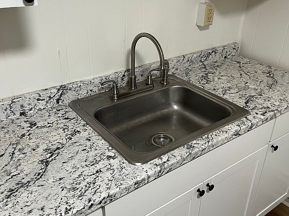 2nd image of 21-27 Durand St #23-B