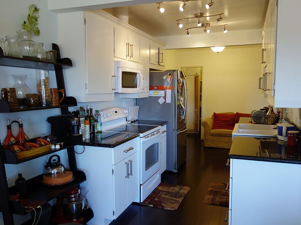 1st image of 5950 Buckingham Pkwy Unit 413