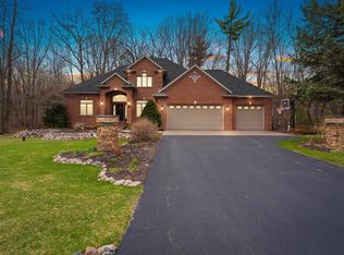 4265 Rose Haven Ct, Green Bay, WI 54313