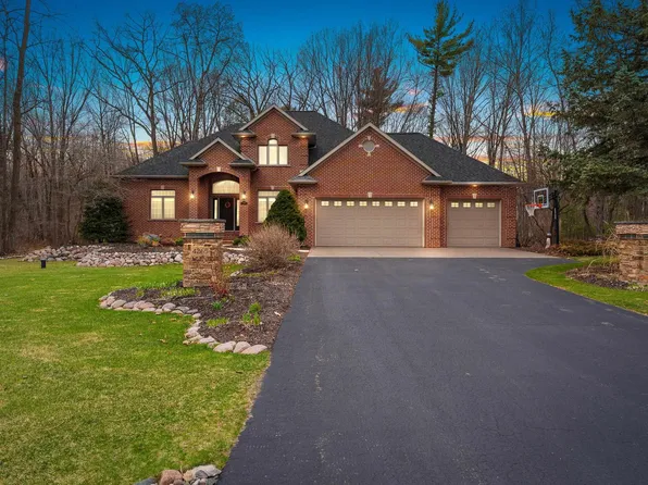 4265 Rose Haven Ct, Green Bay, WI 54313