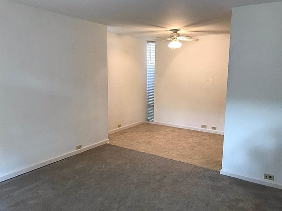4th image of 2238 Woodside Ln Unit 7