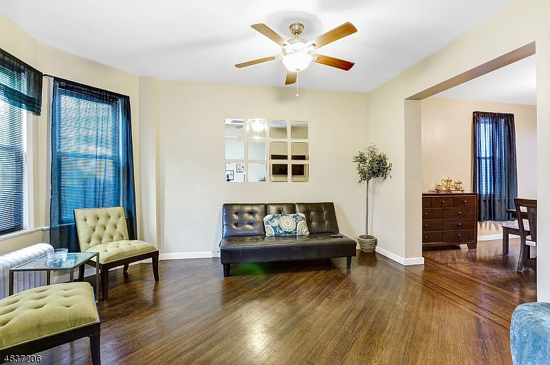 1st image of 54 Eaton Pl
