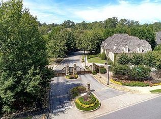 250 Trimble Crest Dr, Sandy Springs, GA 30342