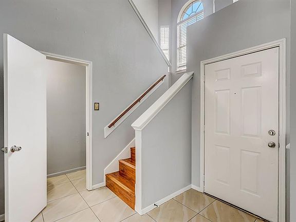 5th image of 8307 Brentford Drive