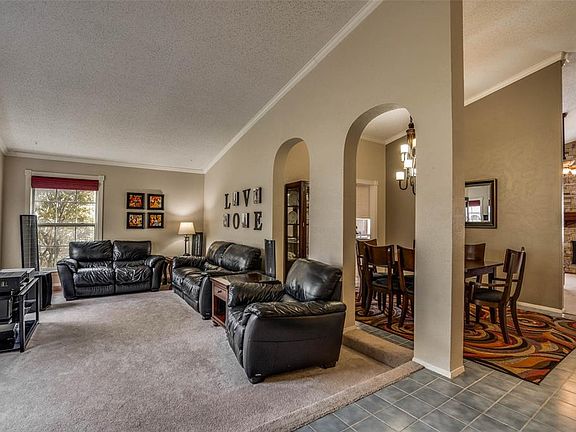 3rd image of 1908 Eastfield Dr