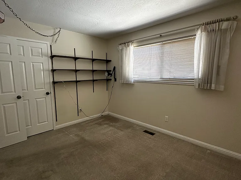 2035 Dorsch Rd — Photo 31