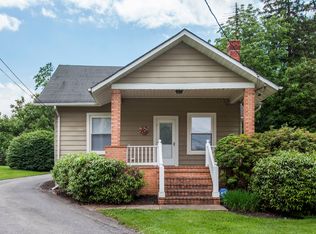 12 Paradise Ave, Mount Airy, MD 21771