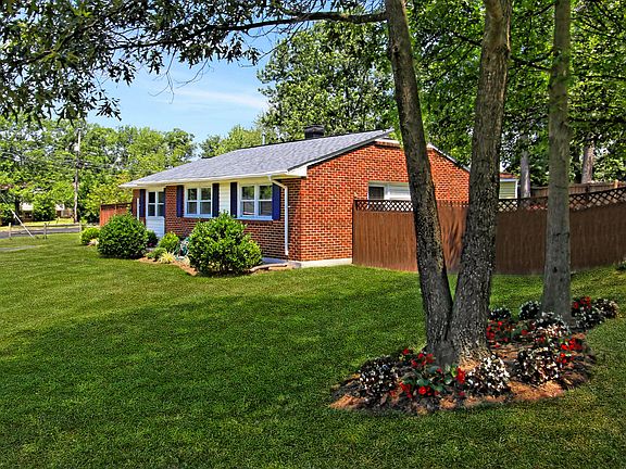 5th image of 4811 Upland Dr