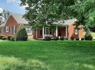 120 Thompson Dr, Cottontown, TN 37048