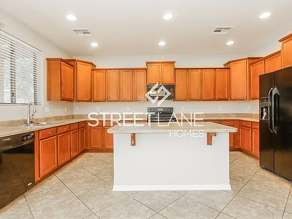 4th image of 977 W Jersey Way
