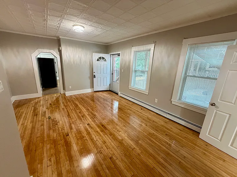 70 Temple St #1 — Photo 14